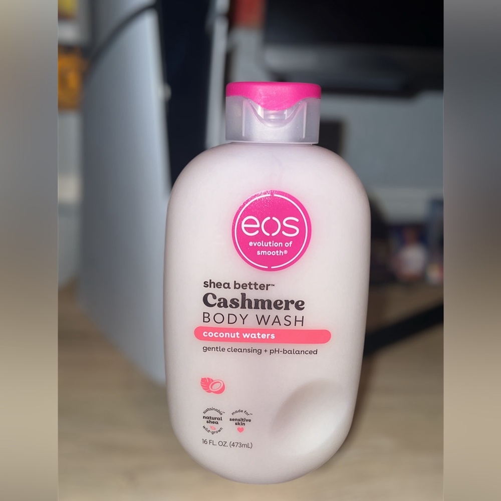 New!! Eos Shea Better Cashmere Body Wash in Coconut Waters✨🛁🫧